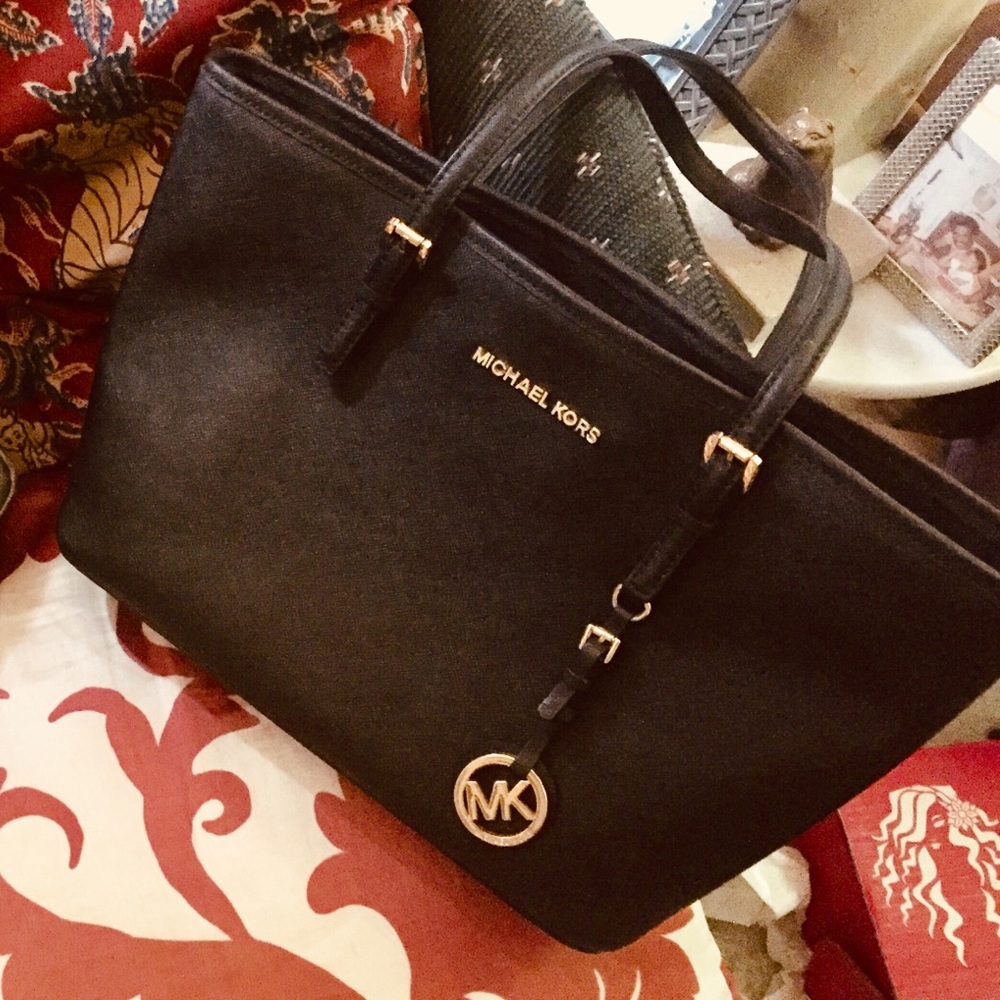 COPY - MICHAEL by Michael Kors JET SET TOTE BAG